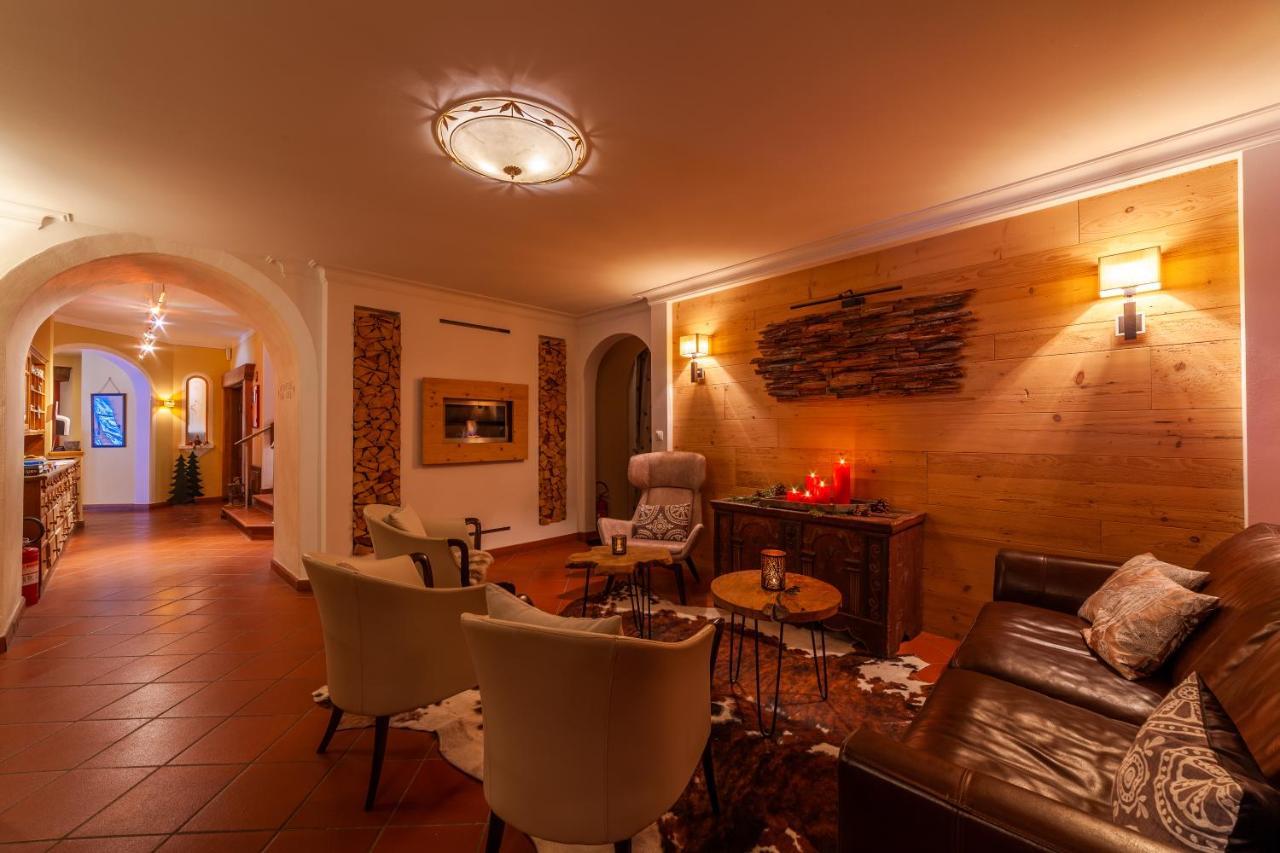Hotel Berger Superior Riva di Tures Kültér fotó