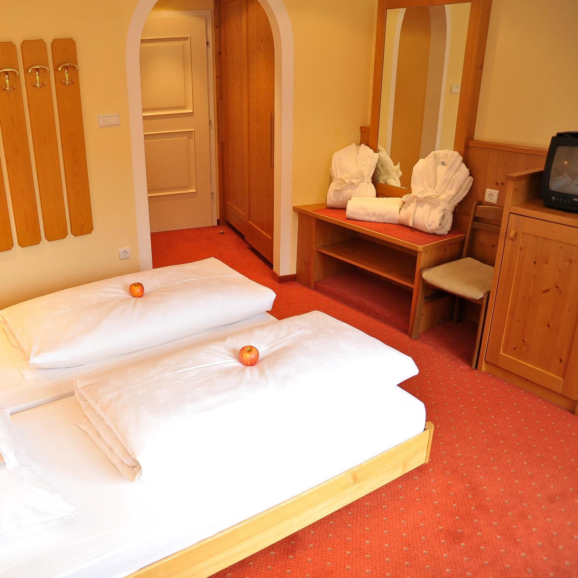 Hotel Berger Superior Riva di Tures Kültér fotó