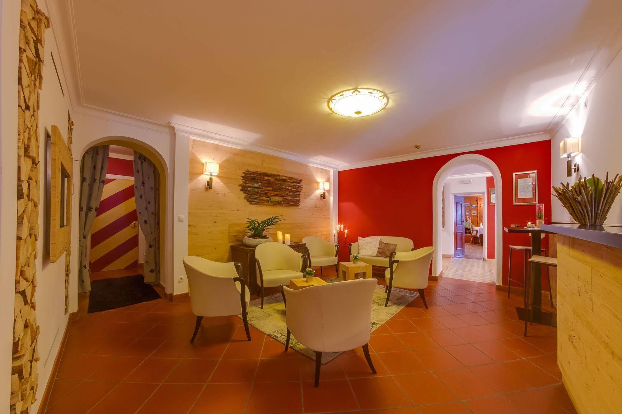 Hotel Berger Superior Riva di Tures Kültér fotó