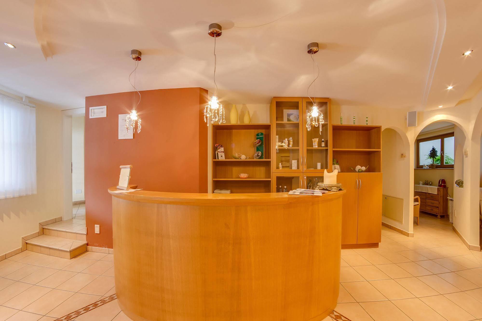 Hotel Berger Superior Riva di Tures Kültér fotó