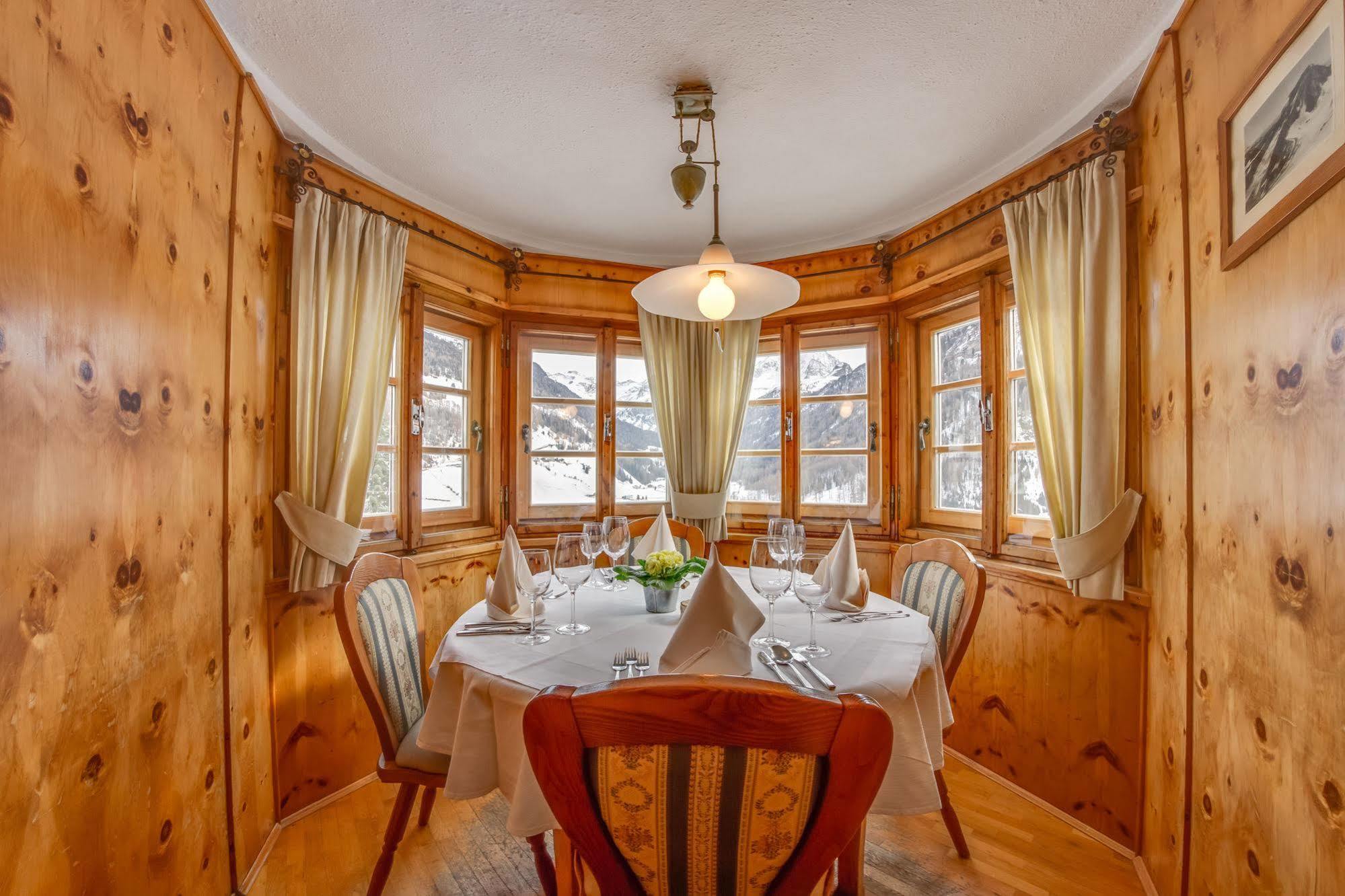 Hotel Berger Superior Riva di Tures Kültér fotó