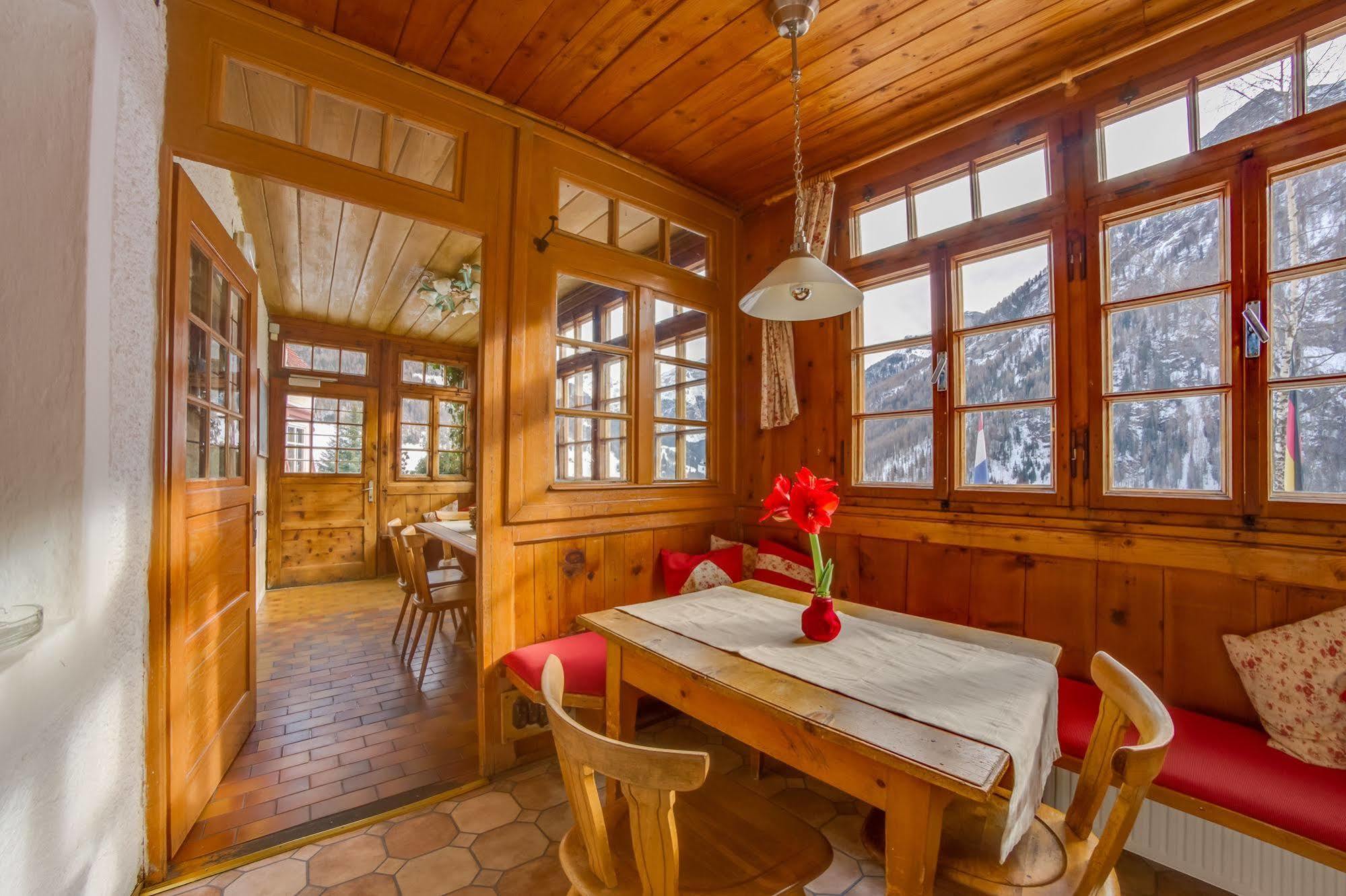 Hotel Berger Superior Riva di Tures Kültér fotó