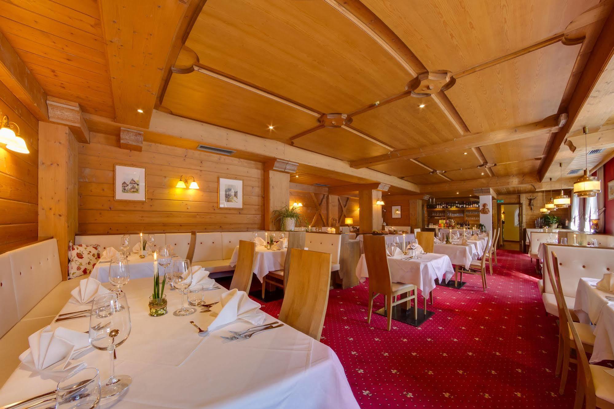 Hotel Berger Superior Riva di Tures Kültér fotó